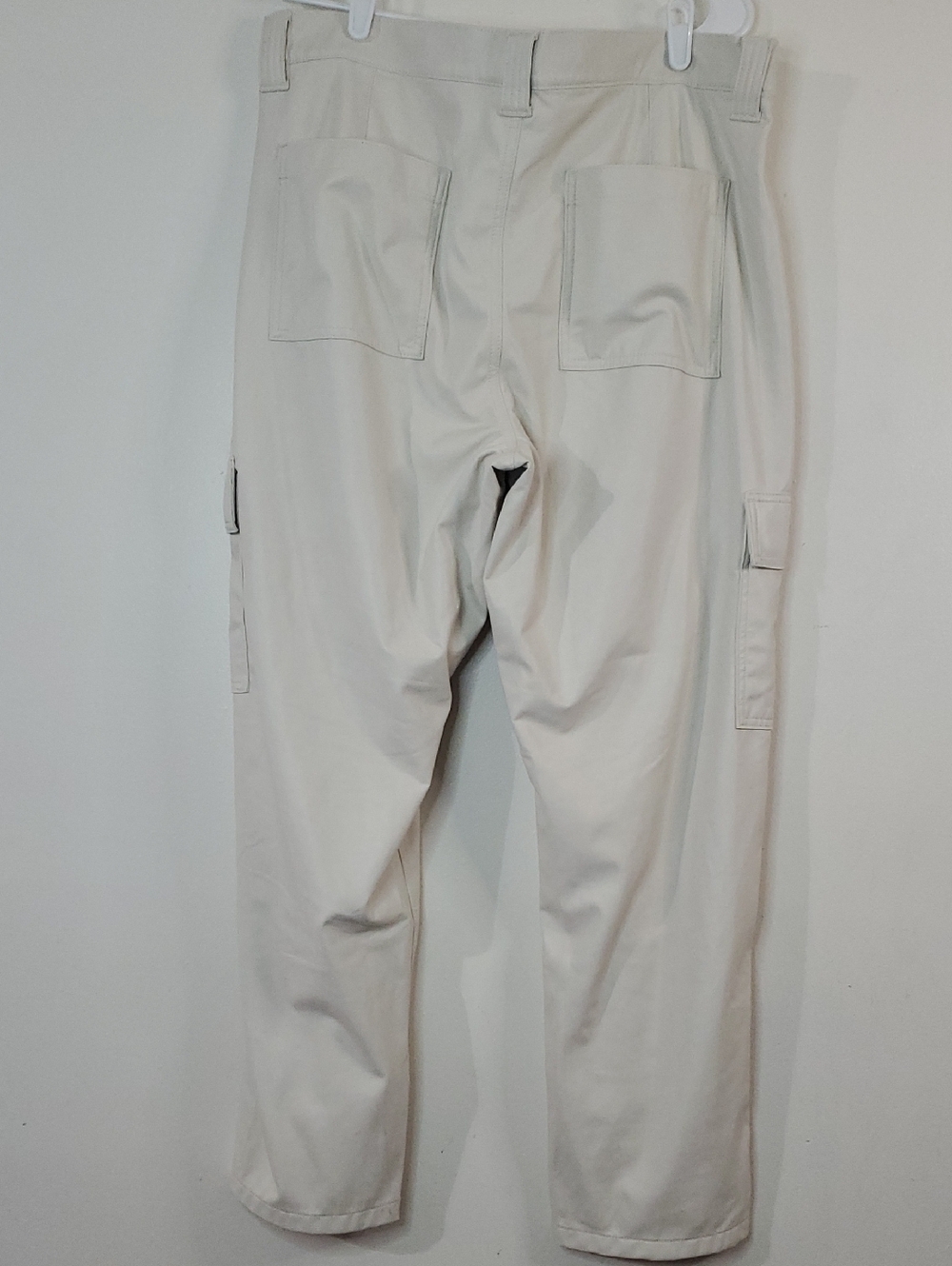 American Eagle Stretch High Waisted Vegan Leather Straight Cargo Pants Size 18 - Picture 9 of 16